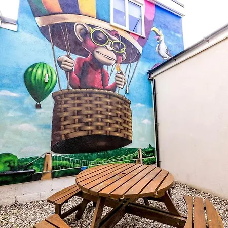 10 Bedroom 8 Bathroom House Sleeps 15